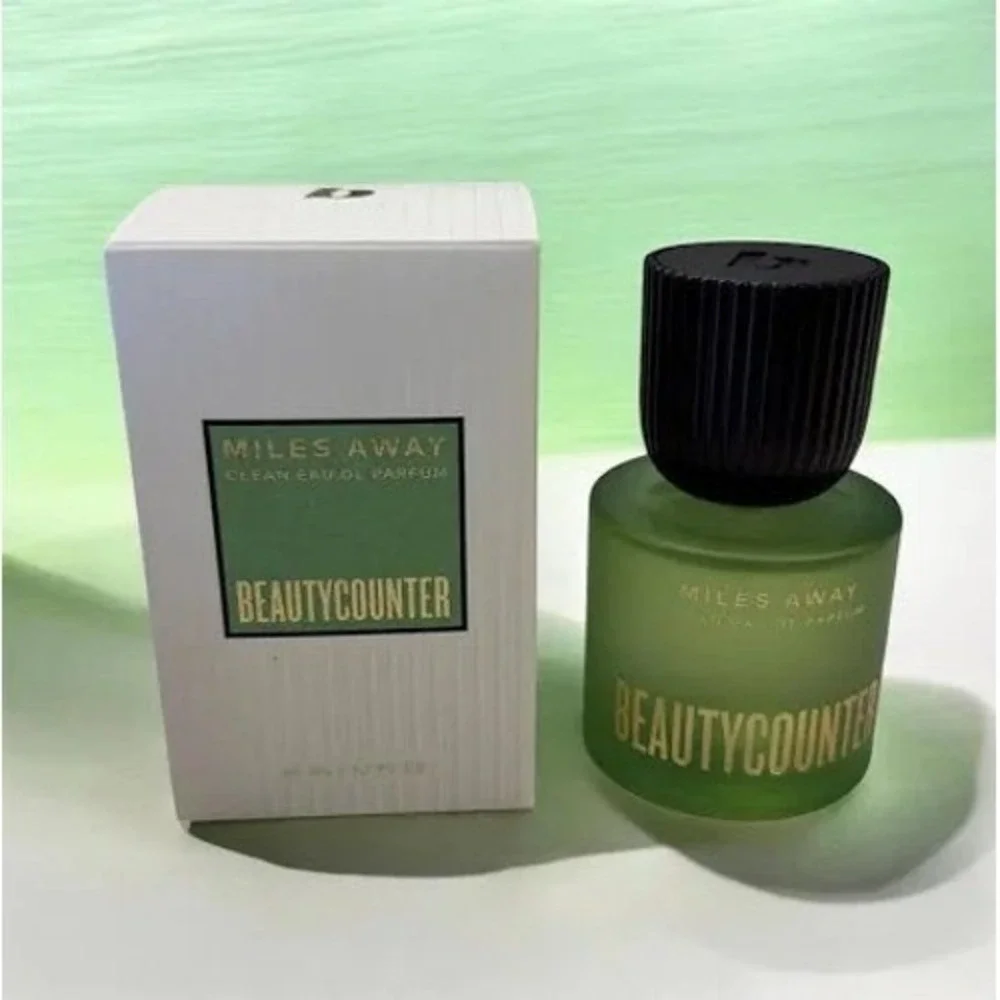 BeautyCounter‎ Counter Blowout Bundle Fragrance Eyes Cheeks Brush $254 Retail